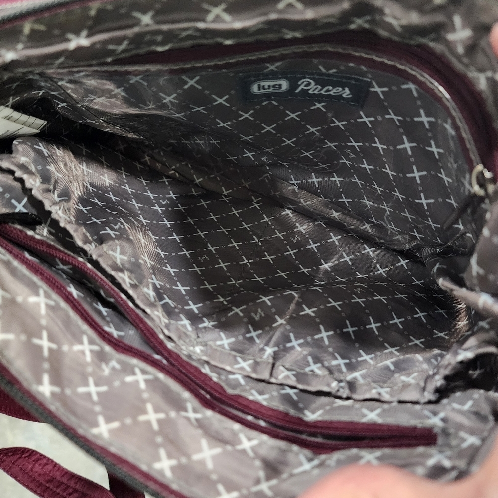 LUG PACER CROSSBODY WITH STUD DETAIL - Picture 9 of 10